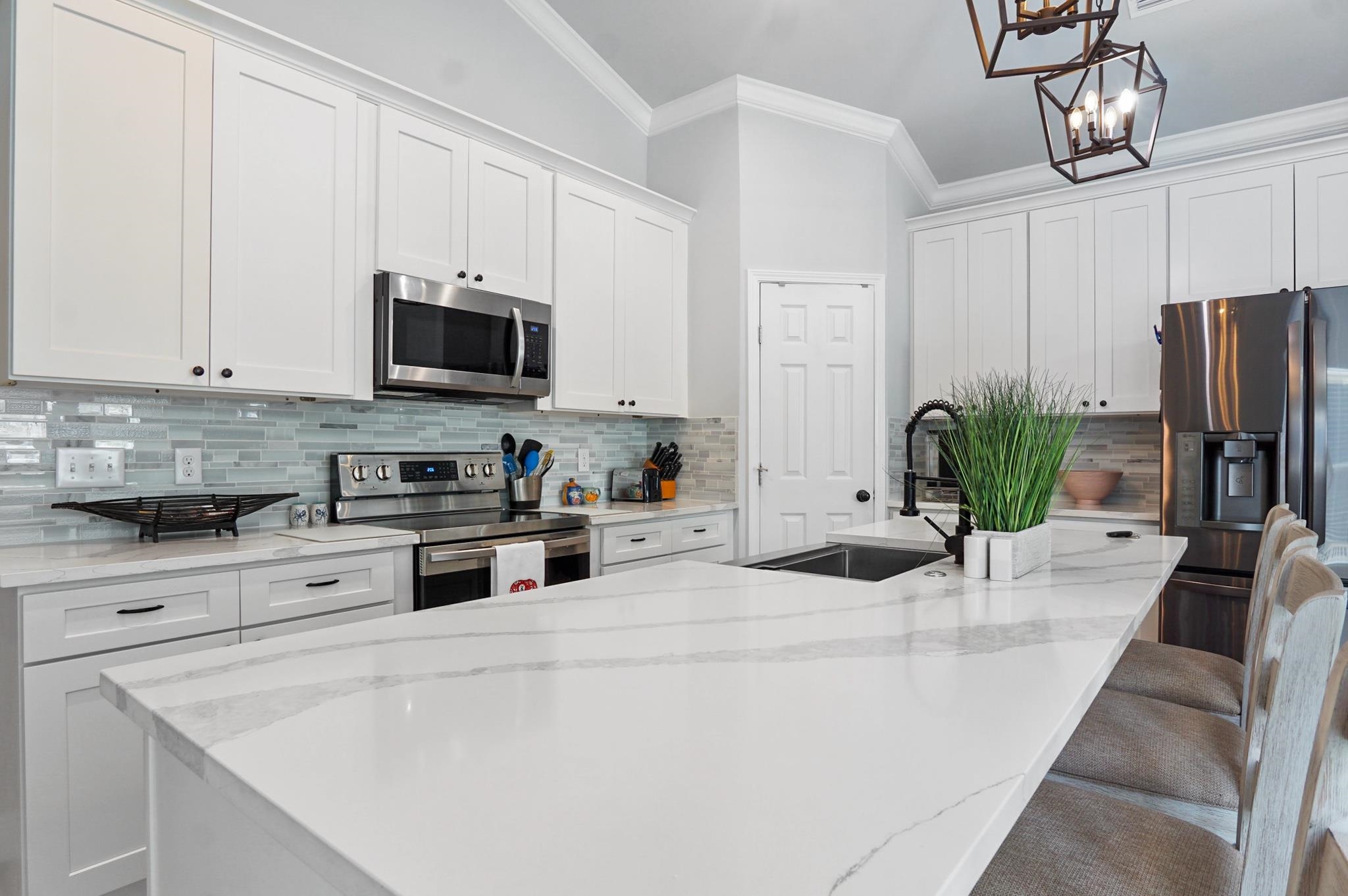 1124 Pink Poppy Lane Foley, AL 36535 - Photo 19 of 44 Kitchen