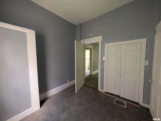 $95,000 | 2833 8th Avenue, Rock Island, IL 61201