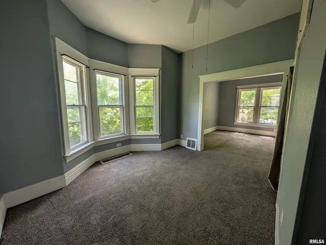 $95,000 | 2833 8th Avenue, Rock Island, IL 61201