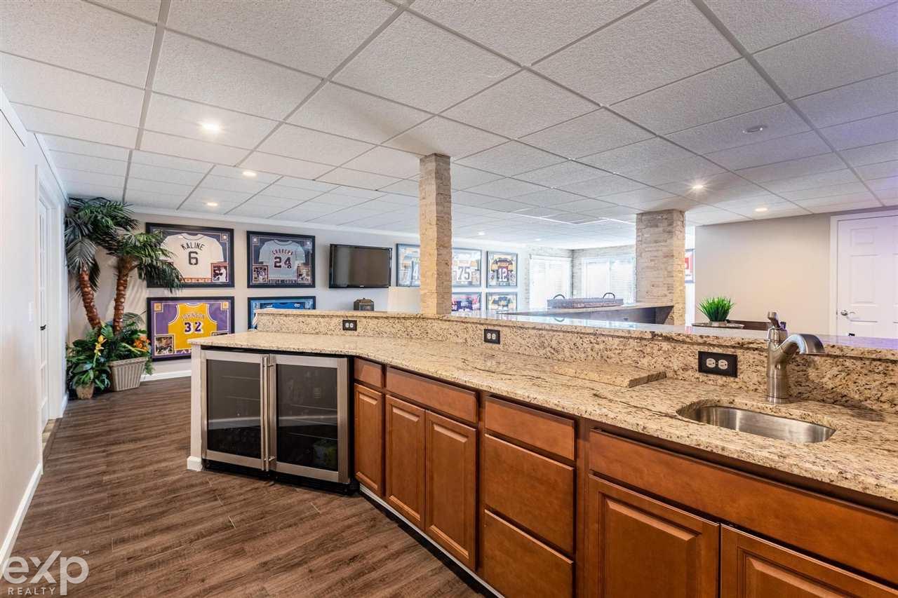 1140 Terra Lane Rochester, MI 48306 - Photo 19 of 39 50069274-18.JPG