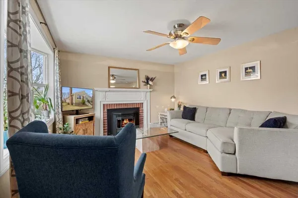 $409,900 | 19 Rowena Street, Worcester, MA 01606