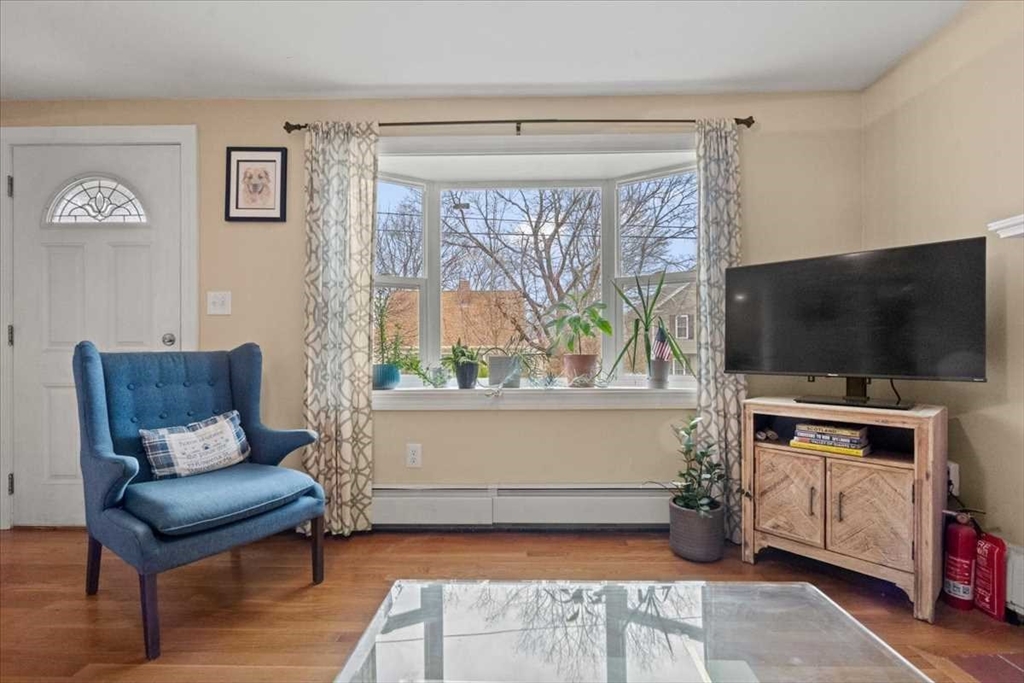 19 Rowena Street Worcester, MA 01606 - Photo 15 of 41