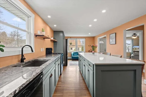 $409,900 | 19 Rowena Street, Worcester, MA 01606