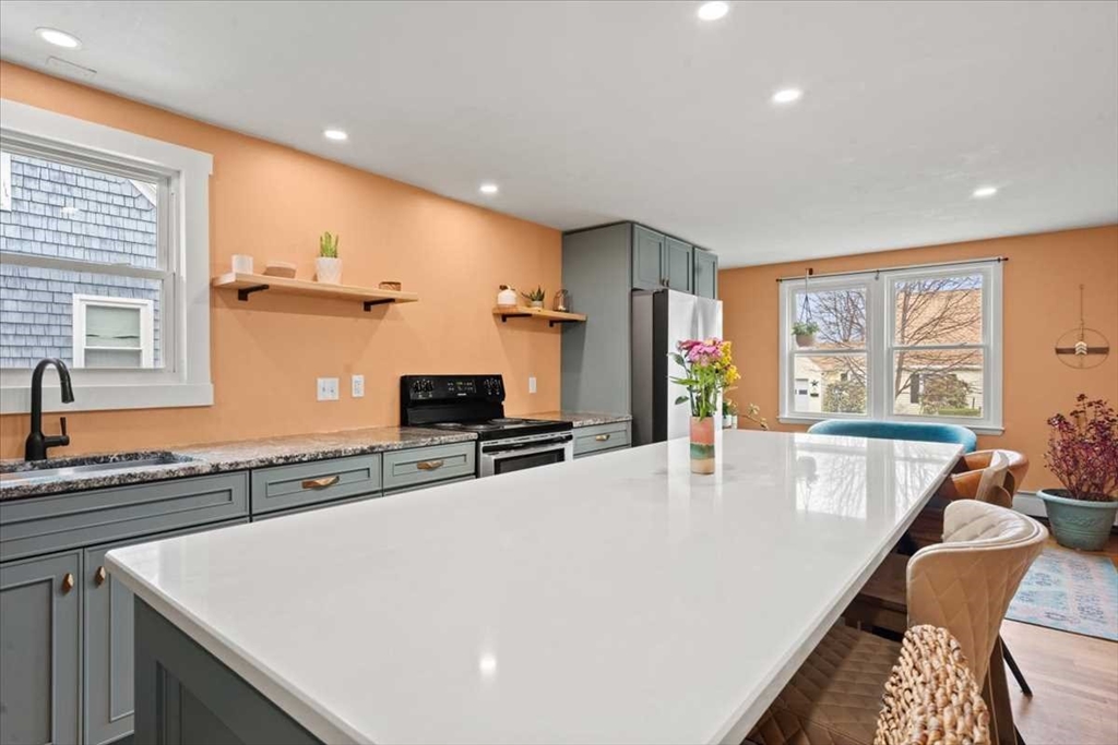 19 Rowena Street Worcester, MA 01606 - Photo 22 of 41