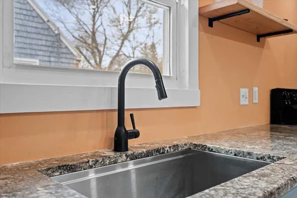 $409,900 | 19 Rowena Street, Worcester, MA 01606