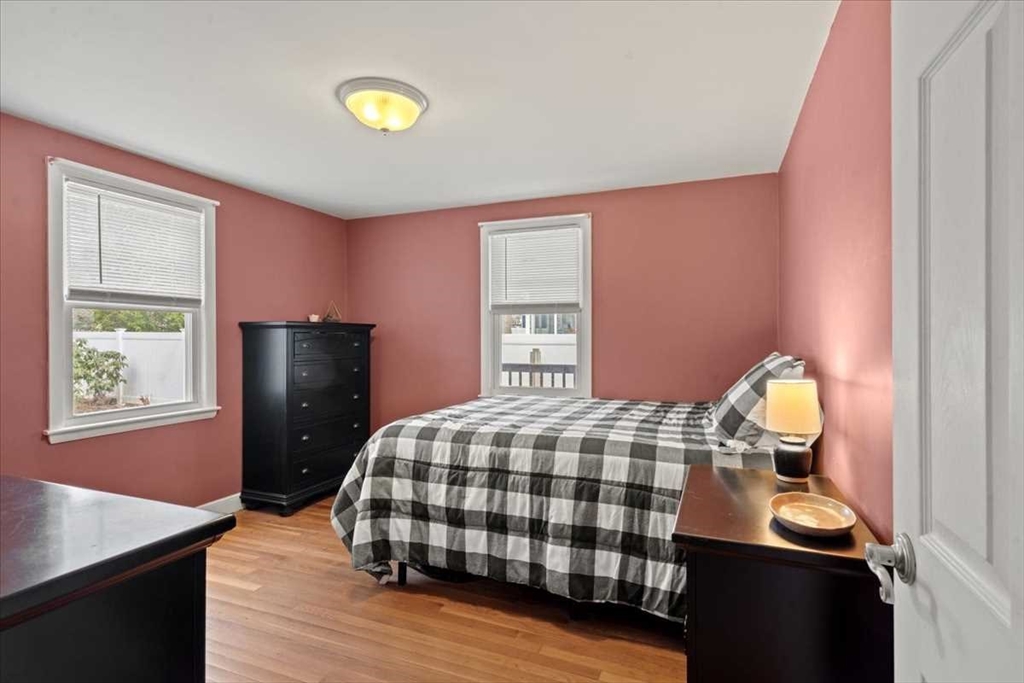 19 Rowena Street Worcester, MA 01606 - Photo 30 of 41