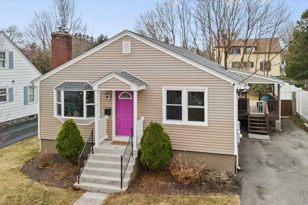 $409,900 | 19 Rowena Street, Worcester, MA 01606