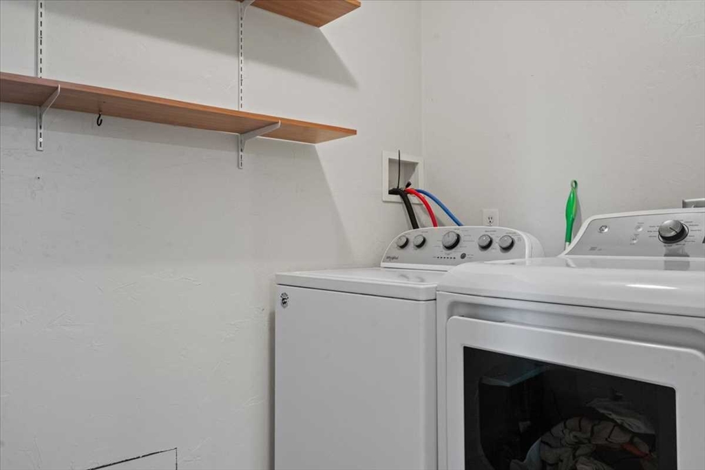 19 Rowena Street Worcester, MA 01606 - Photo 31 of 41