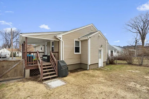 $409,900 | 19 Rowena Street, Worcester, MA 01606