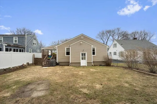 $409,900 | 19 Rowena Street, Worcester, MA 01606
