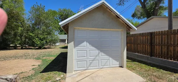 $215,000 | 406 East Oak Street, Lamar, CO 81052