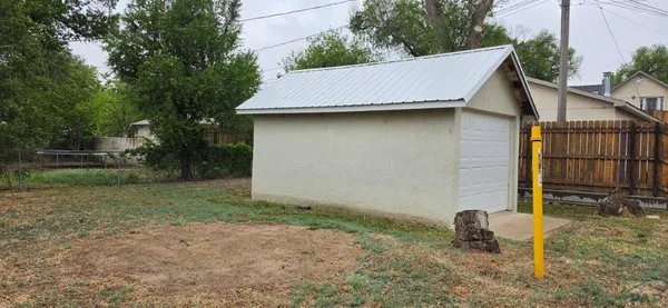 $215,000 | 406 East Oak Street, Lamar, CO 81052