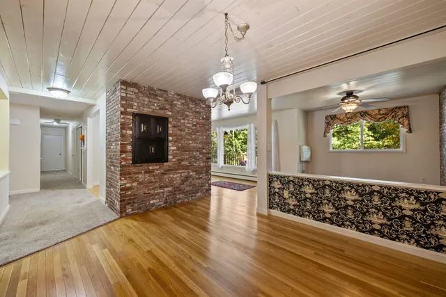 $590,000 | 6 Surrey Drive, Bow, NH 03304