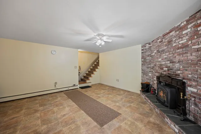 $590,000 | 6 Surrey Drive, Bow, NH 03304