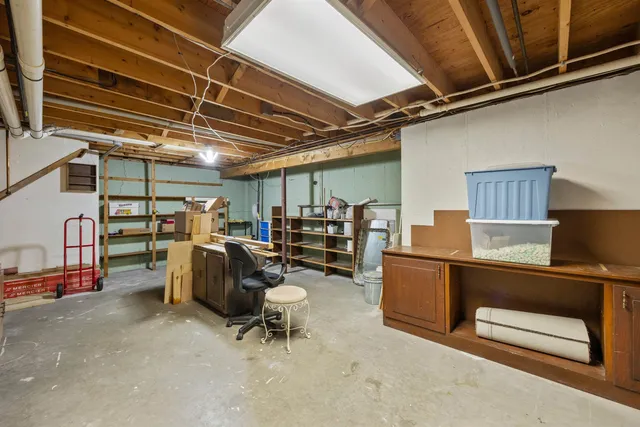 $590,000 | 6 Surrey Drive, Bow, NH 03304