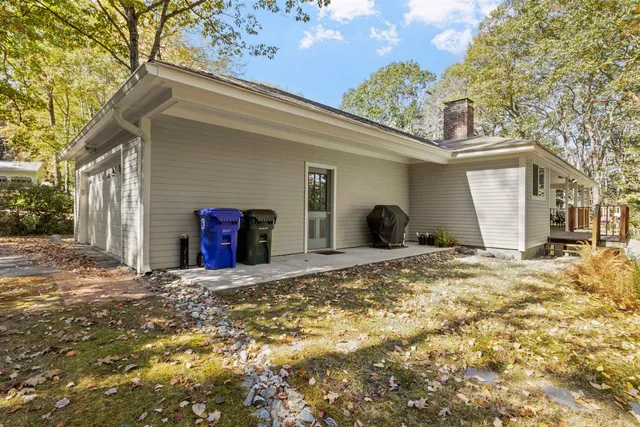 $590,000 | 6 Surrey Drive, Bow, NH 03304