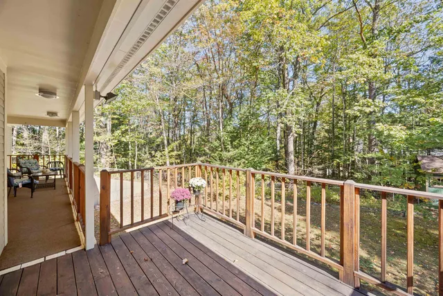 $590,000 | 6 Surrey Drive, Bow, NH 03304