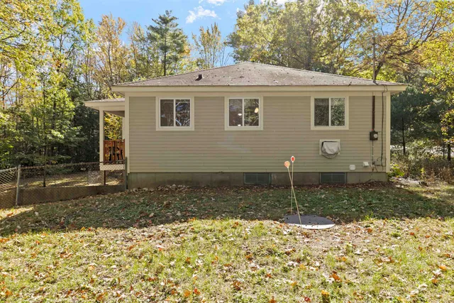 $590,000 | 6 Surrey Drive, Bow, NH 03304