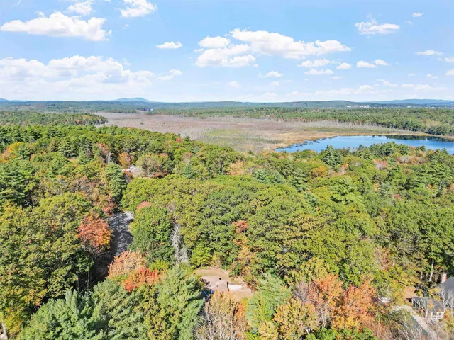 $590,000 | 6 Surrey Drive, Bow, NH 03304
