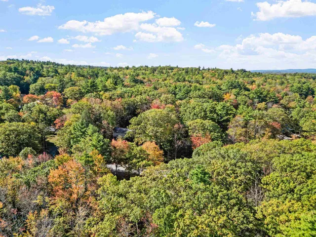 $590,000 | 6 Surrey Drive, Bow, NH 03304