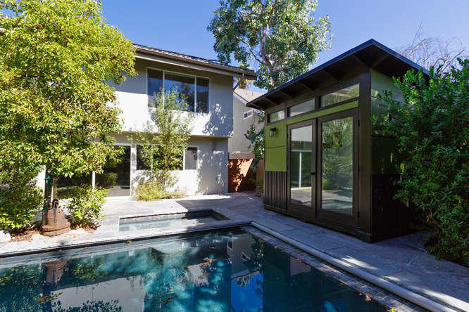 1330 Beachmont Street Ventura, CA 93001 - Photo 28 of 35 a front view of a house with a yard