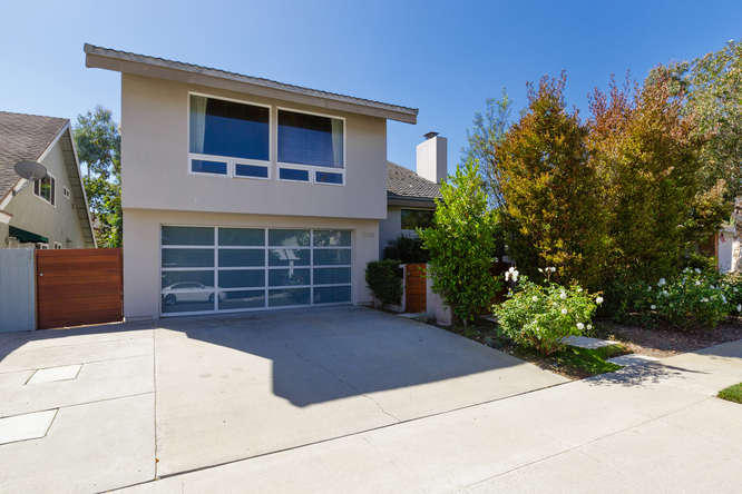 1330 Beachmont Street Ventura, CA 93001 - Photo 35 of 35 a front view of a house with a yard