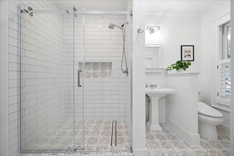 $849,000 | 1121 Key Street, Houston, TX 77009