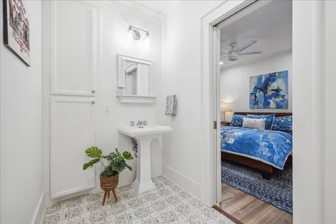 $855,000 | 1121 Key Street, Houston, TX 77009