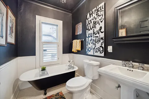 $855,000 | 1121 Key Street, Houston, TX 77009