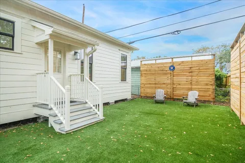 $849,000 | 1121 Key Street, Houston, TX 77009