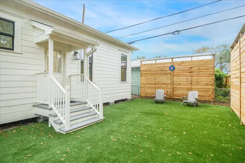 $855,000 | 1121 Key Street, Houston, TX 77009