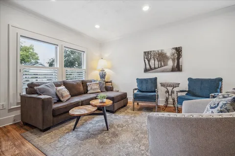 $849,000 | 1121 Key Street, Houston, TX 77009