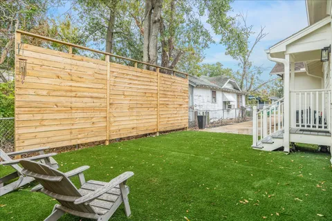 $855,000 | 1121 Key Street, Houston, TX 77009