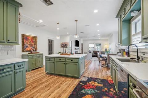 $855,000 | 1121 Key Street, Houston, TX 77009