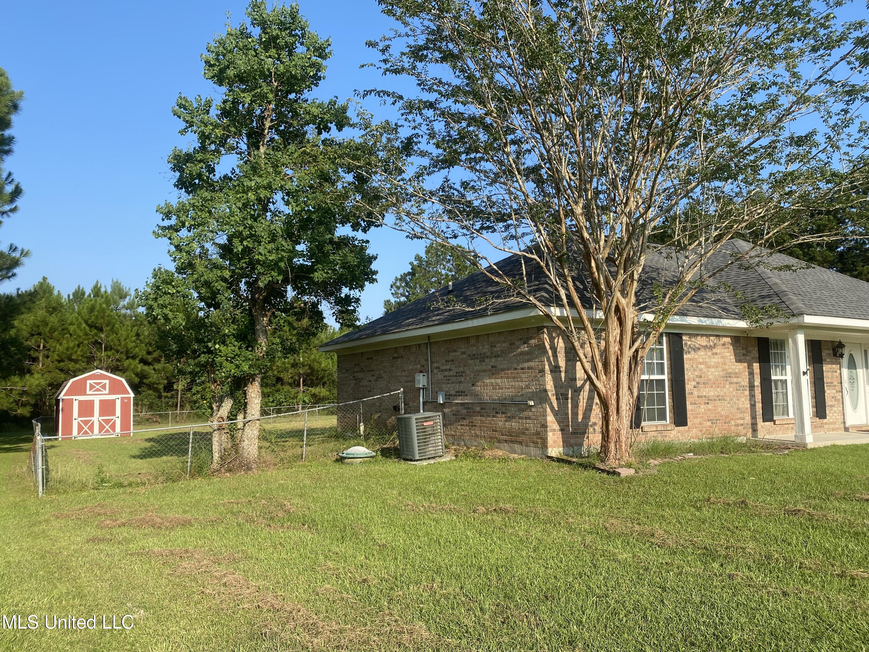 14530 Cook Road Biloxi, MS 39532 - Photo 3 of 21 IMG_4687