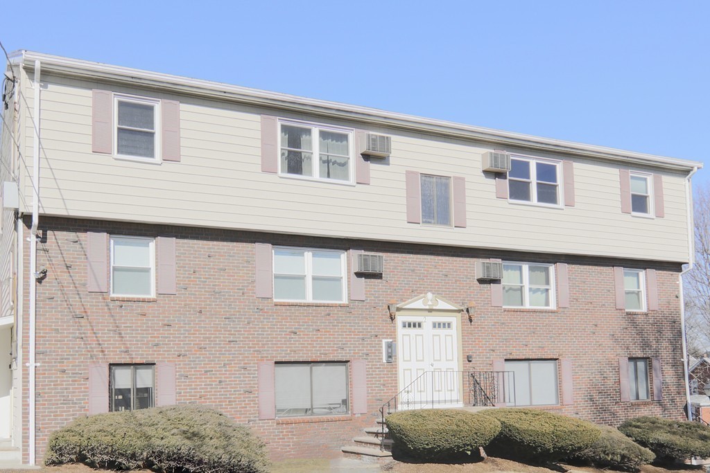 2 Laurent Road, Unit 6 Salem, MA 01970 - Photo 2 of 8 Gallery Image 2