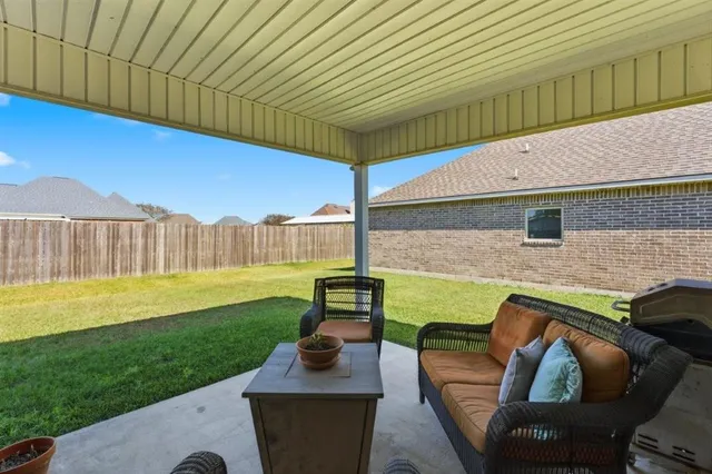 $243,500 | 1800 Poeyfarre Drive, Lake Charles, LA 70611