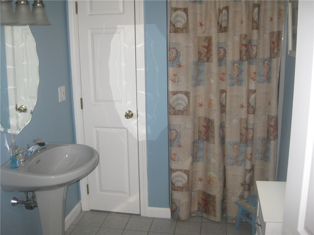 752 Hammet Road Coventry, RI 02816 - Photo 17 of 22 full bath on lower level