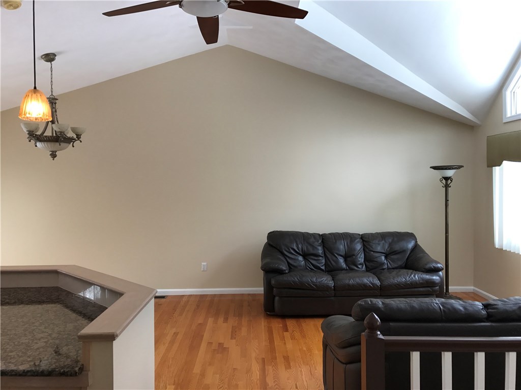 752 Hammet Road Coventry, RI 02816 - Photo 9 of 22