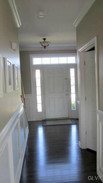 30 Lower Way Road Easton, PA 18045 - Photo 2 of 24 Foyer New Hardwood Floor