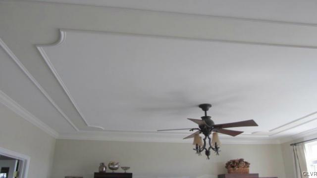 30 Lower Way Road Easton, PA 18045 - Photo 9 of 24 Decorative Ceiling