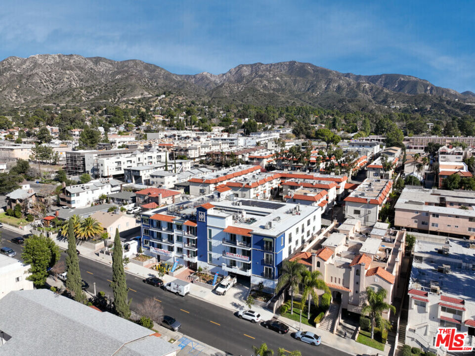 10132 Commerce Avenue Tujunga, CA 91042 - Photo 16 of 31