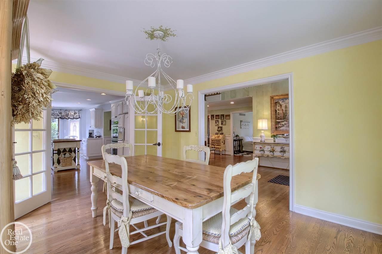 1275 Whittier Road Grosse Pointe Park, MI 48230 - Photo 12 of 42