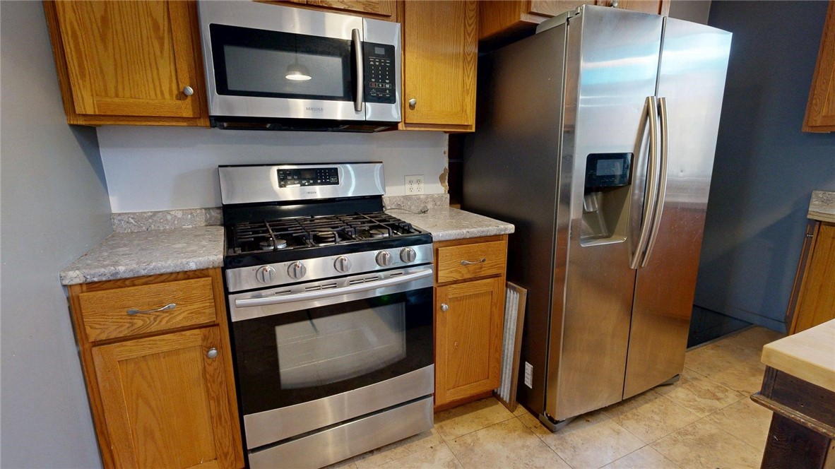 2065 West Rock Springs Road Decatur, IL 62521 - Photo 12 of 20 Gallery Image 12