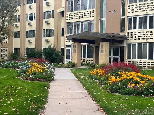 $1,500 | 750 South Clinton Street, Unit 12D, Denver, CO 80247