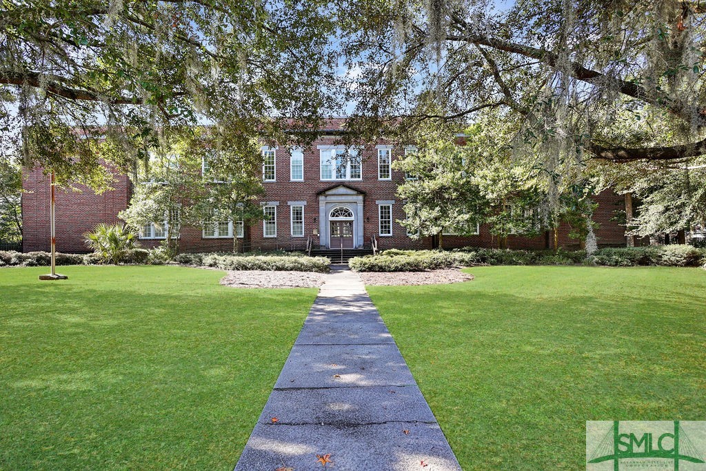 1835 Skidaway Road, Unit 207, Savannah, GA 31404 Compass