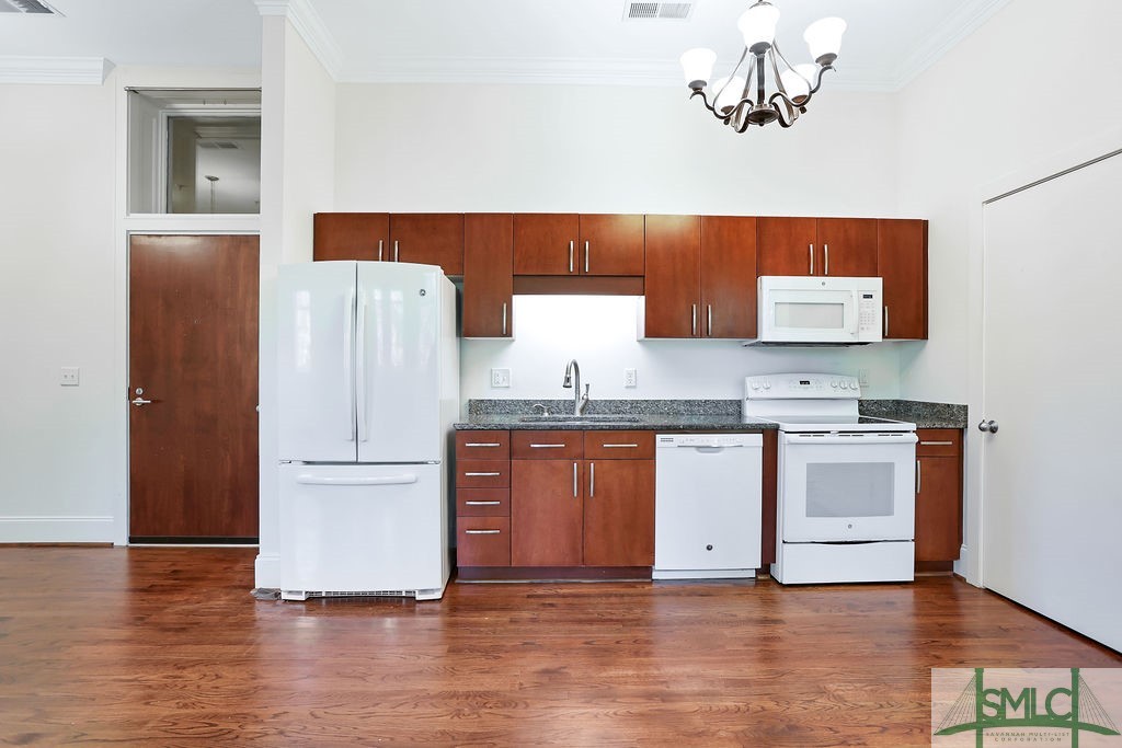1835 Skidaway Road, Unit 207 Savannah, GA 31404 - Photo 11 of 24
