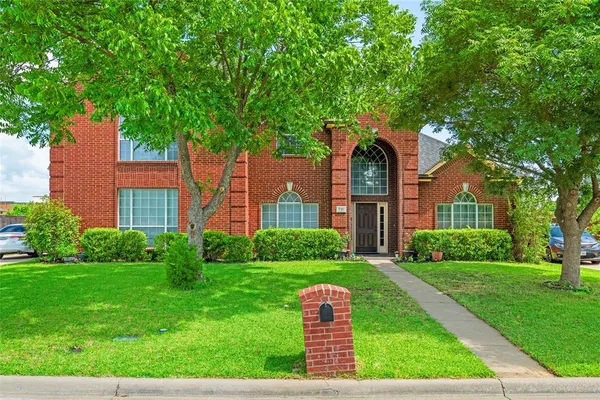 $495,000 | 716 Coal Creek Drive, Mansfield, TX 76063