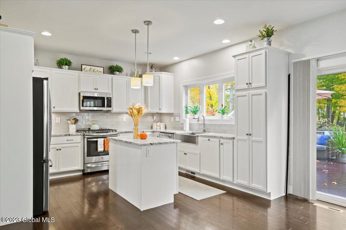 22 Saddlebrook Boulevard Ballston, NY 12019 - Photo 10 of 48 24-FJD_7082