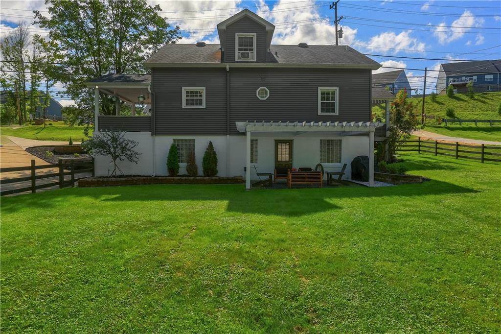 2324 Forest Grove Road Coraopolis, PA 15108 - Photo 8 of 49 Gallery Image 8